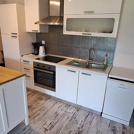 아파트 Belisima Delux 라브